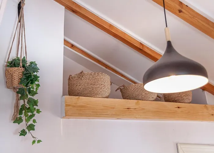 Buhardilla De Diseno En Pleno Centro De