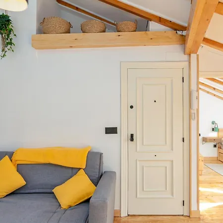 Apartamento Buhardilla De Diseno En Pleno Centro De