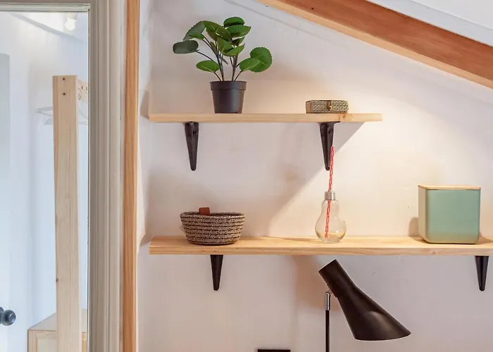 Buhardilla De Diseno En Pleno Centro De *