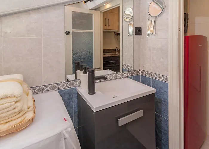 Buhardilla De Diseno En Pleno Centro De Santander